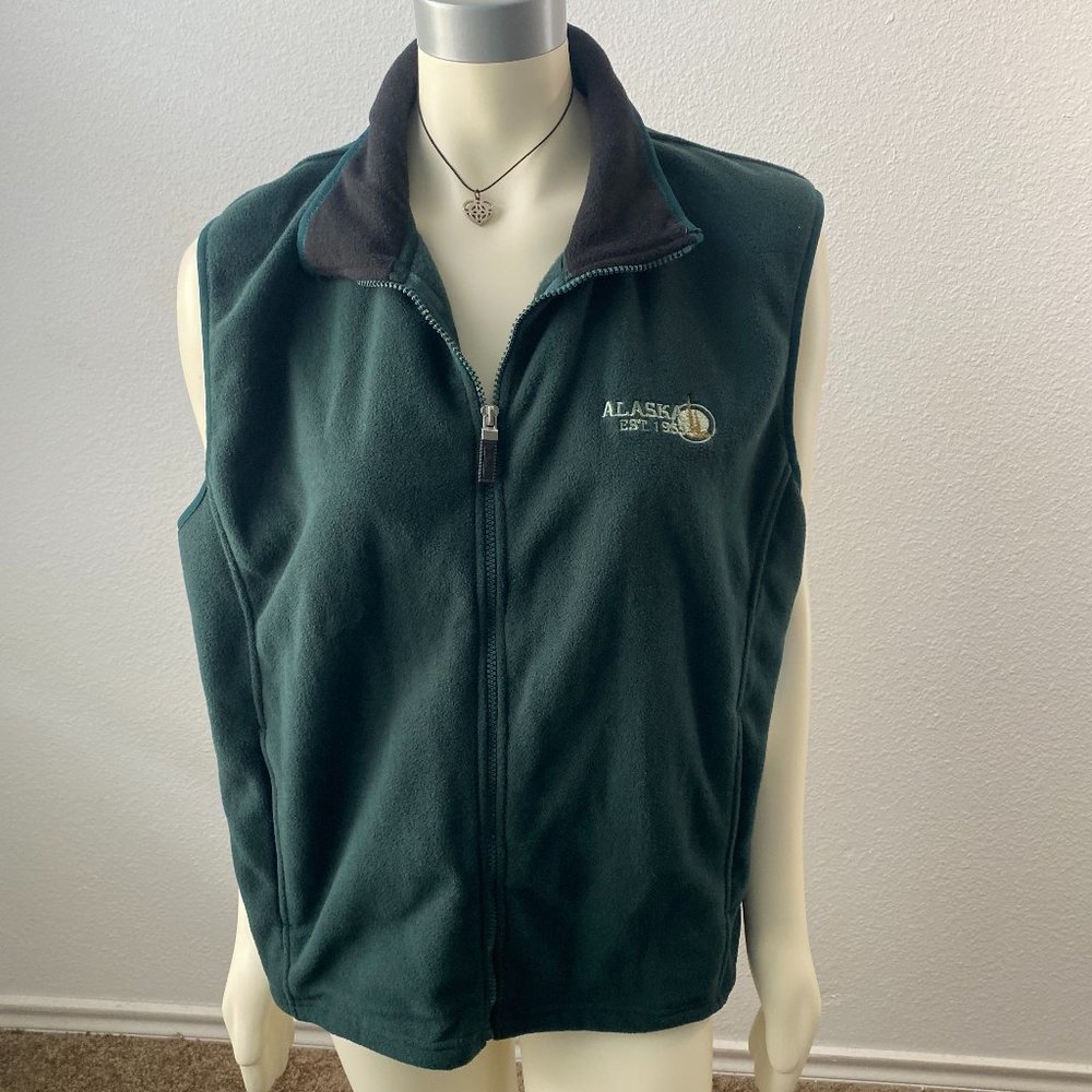 Polar Alaska Fleece Vest Chest Patch Men’s  Green Alaska Est 1959 Size L